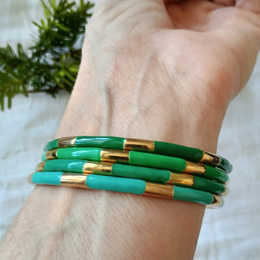 🍀 ECLECTIC CHIC 🍀 Bundle: VTG, brass enameled bangle bracelets, preppy core